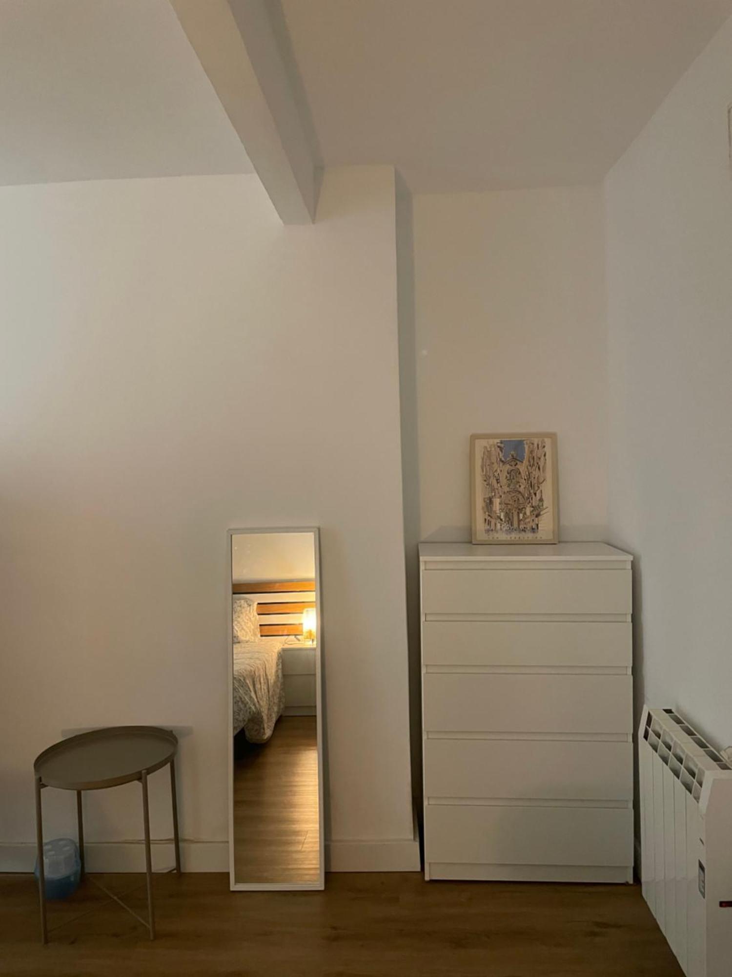 Cozy Apartment 6' From San Sebastian + Parking Usurbil Bagian luar foto